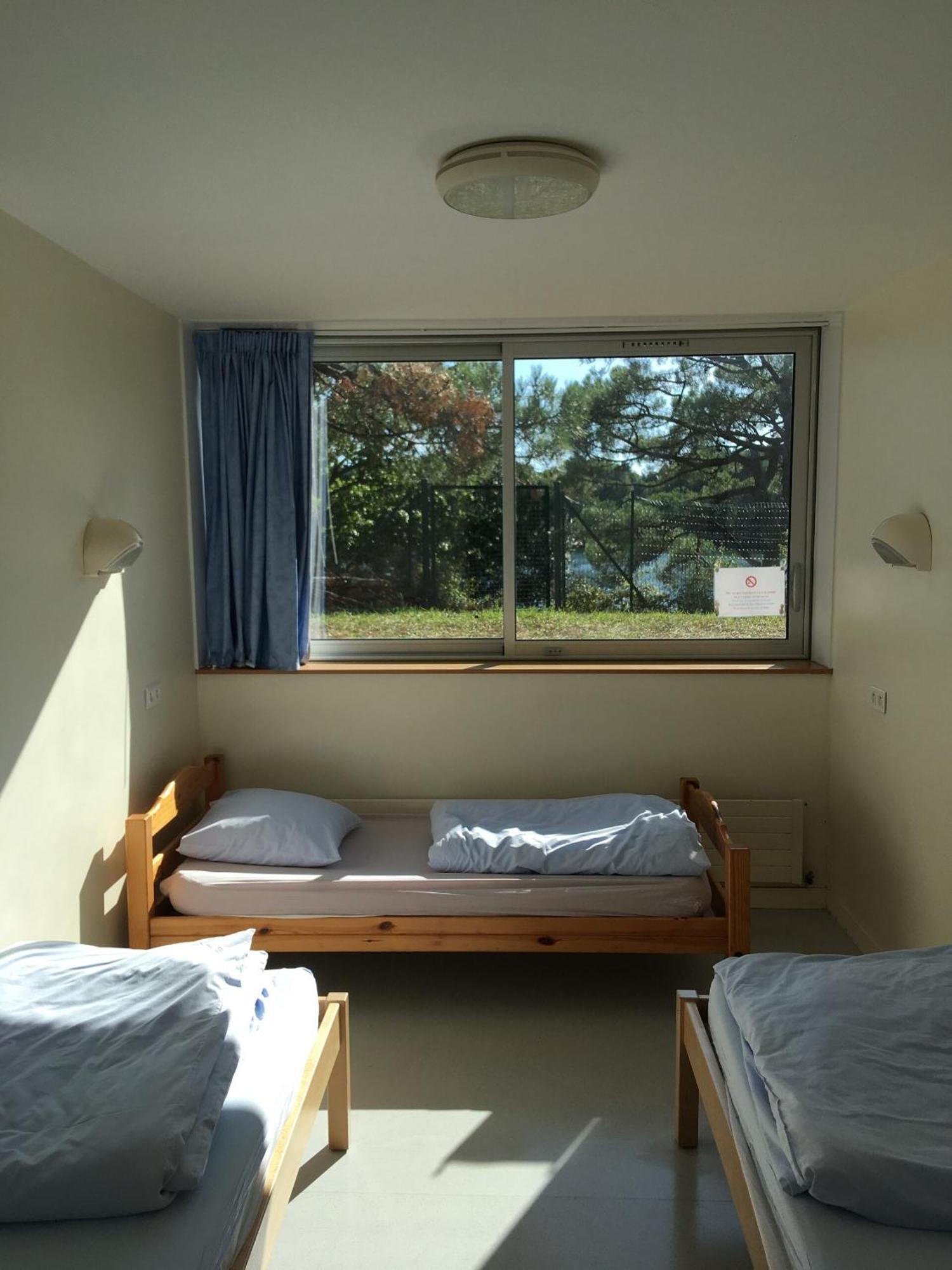 Auberge De Jeunesse Hi לוריין מראה חיצוני תמונה